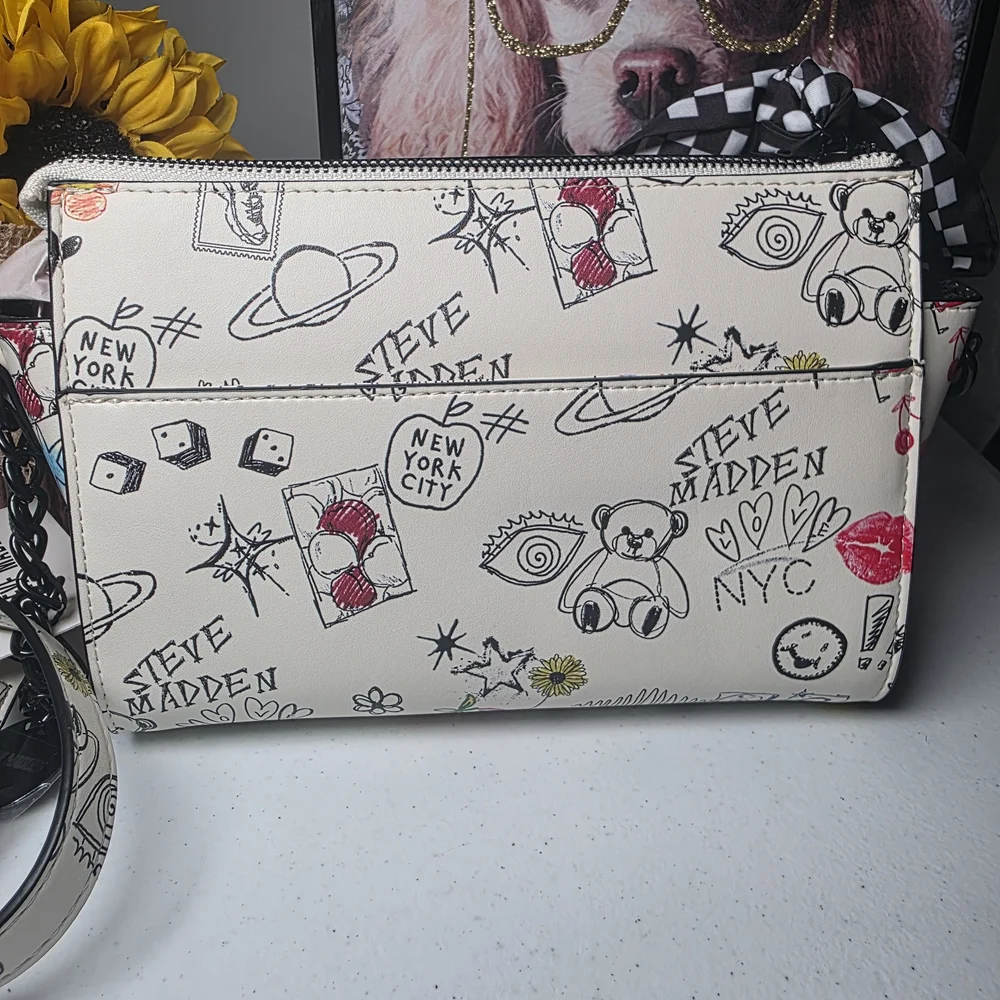 Steve Madden White Crossbody Bag with Multicolor Doodle Grafitte Print - Picture 5 of 8